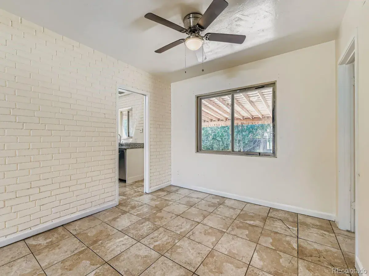929 Quentin Street Aurora CO 80011 MLS #REC8563849 01102026010130 1200 4