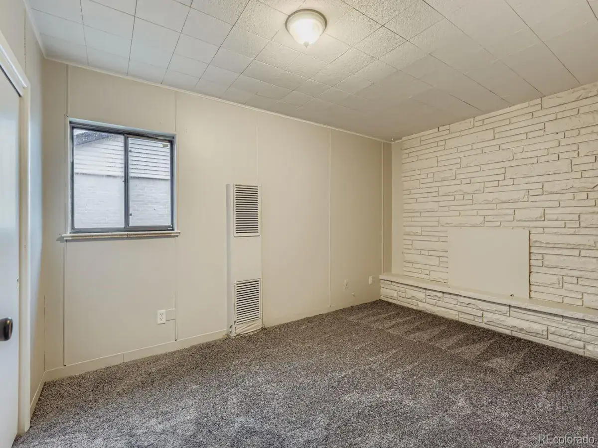 929 Quentin Street Aurora CO 80011 MLS #REC8563849 01102026010130 1200 9