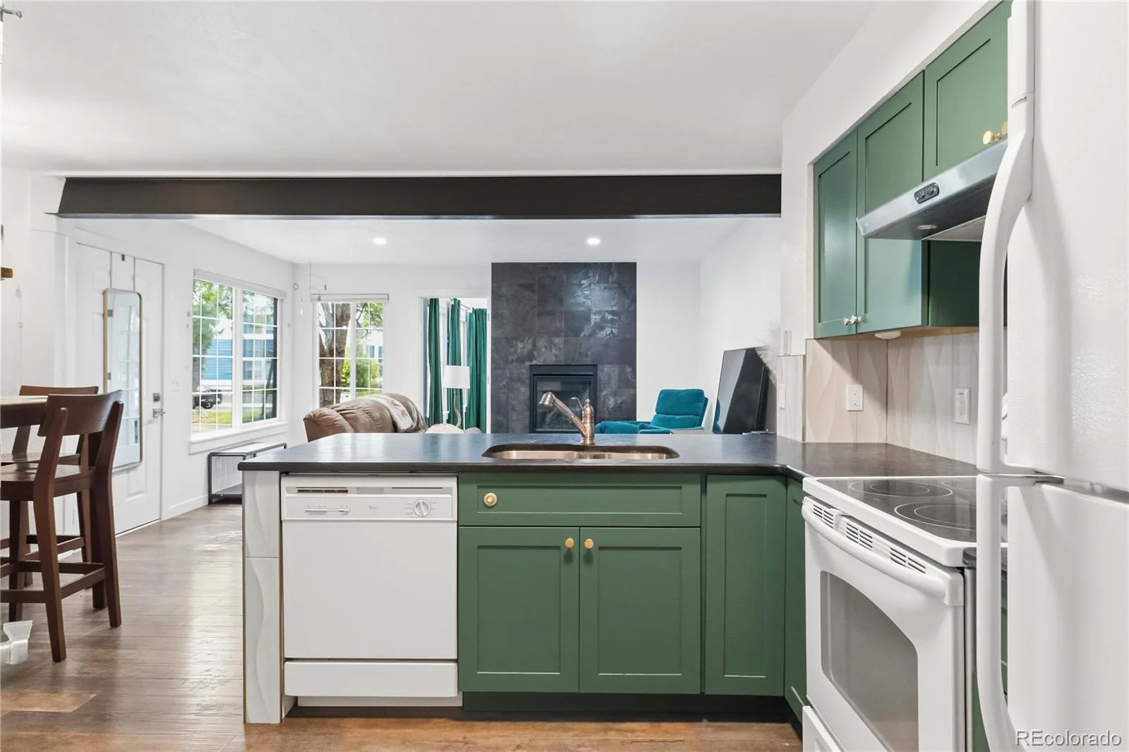 910 S Dahlia Street #A Denver CO 80246 MLS #REC8569624 06082026210128 1600 1