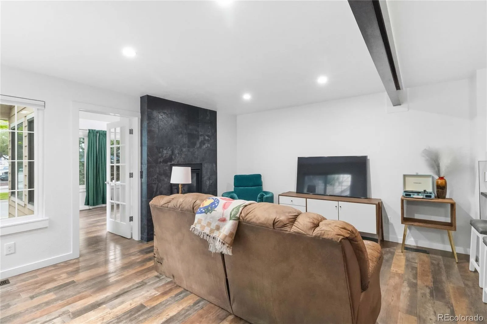 910 S Dahlia Street #A Denver CO 80246 MLS #REC8569624 06082026210128 1600 5