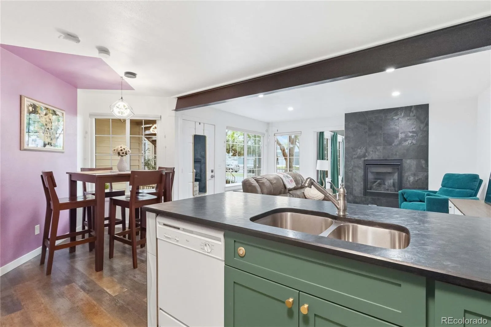 910 S Dahlia Street #A Denver CO 80246 MLS #REC8569624 06082026210128 1600 8