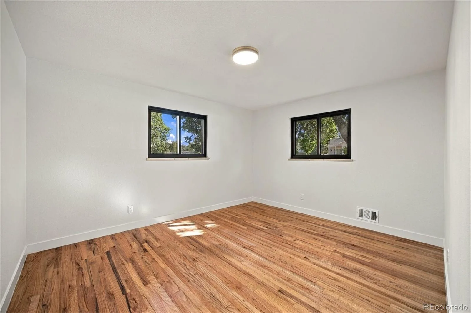 13899 E 25th Avenue Aurora CO 80011 | MLS #REC8573795 09232026235745 1600 14