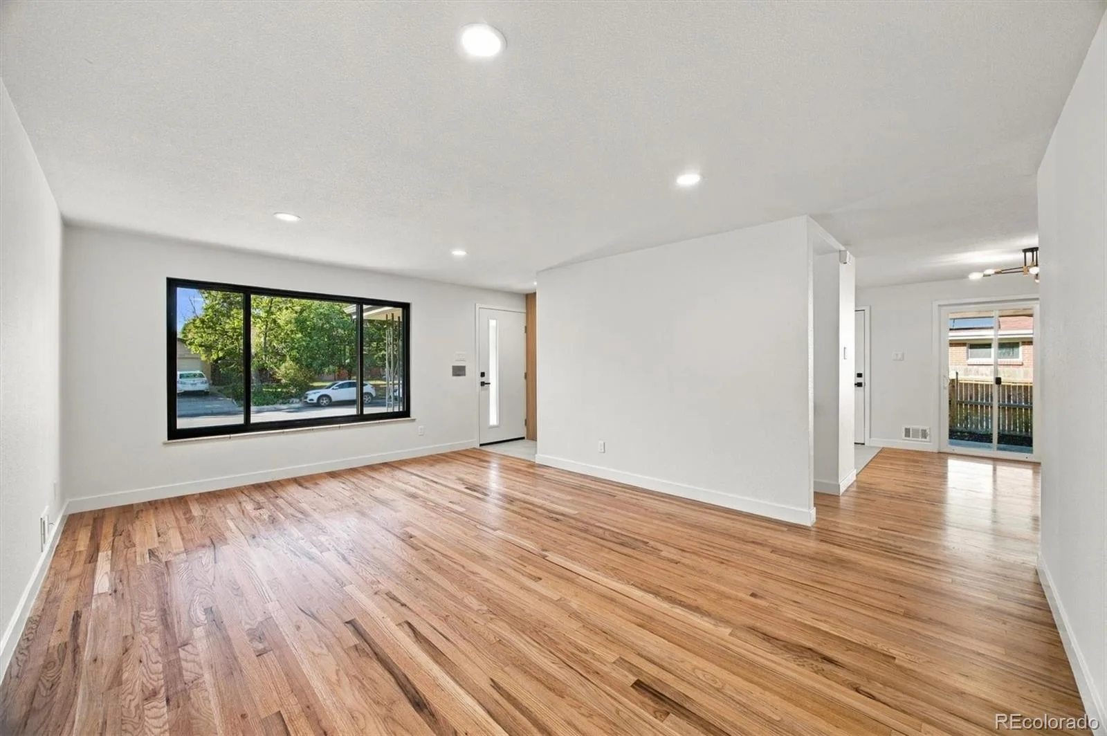 13899 E 25th Avenue Aurora CO 80011 | MLS #REC8573795 09232026235745 1600 3