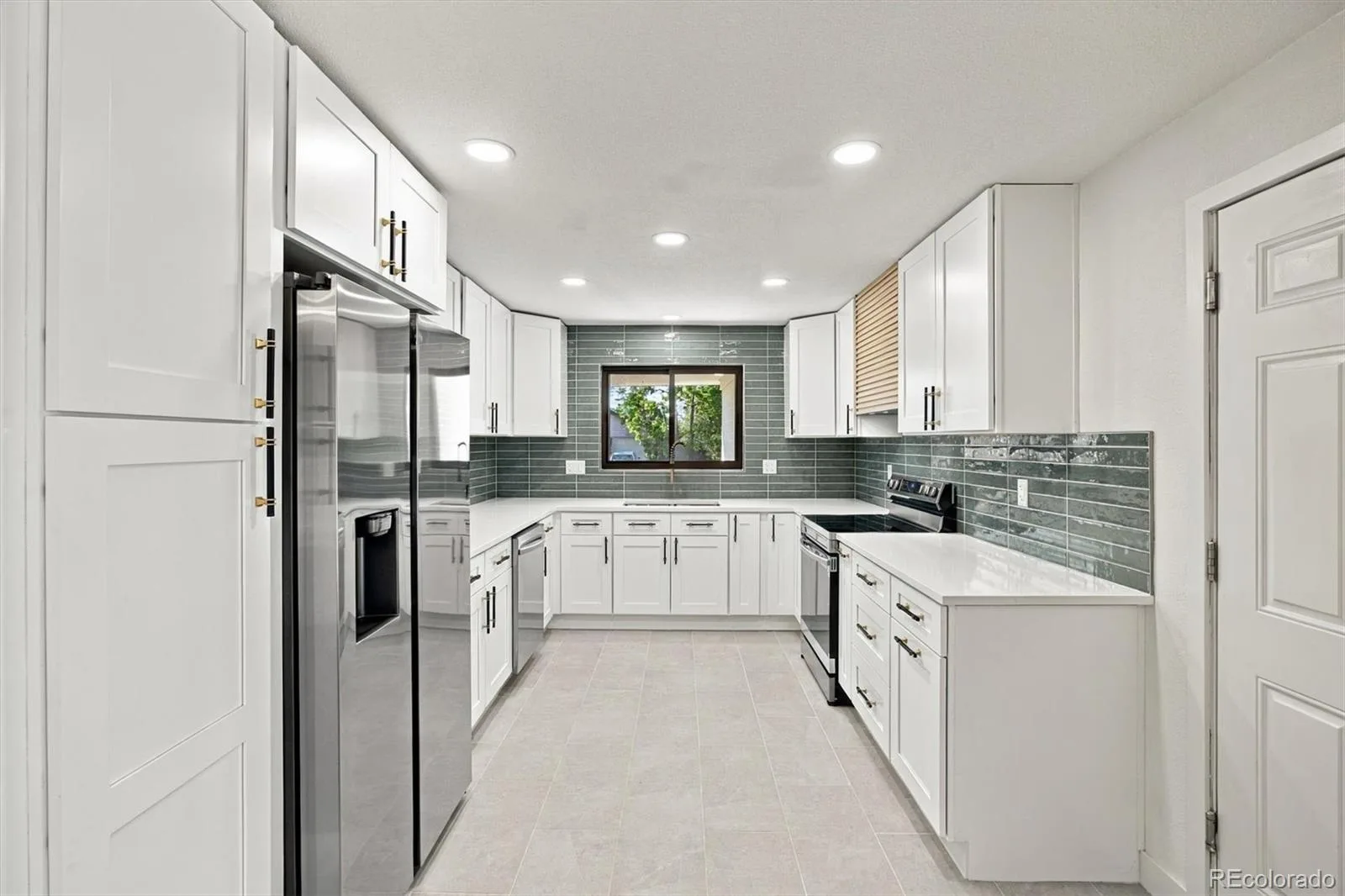 13899 E 25th Avenue Aurora CO 80011 | MLS #REC8573795 09232026235745 1600 7