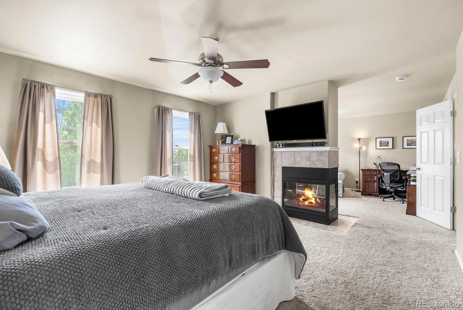 18829 E Berry Place Aurora CO 80015 MLS #REC8573806 05132026151152 1600 34