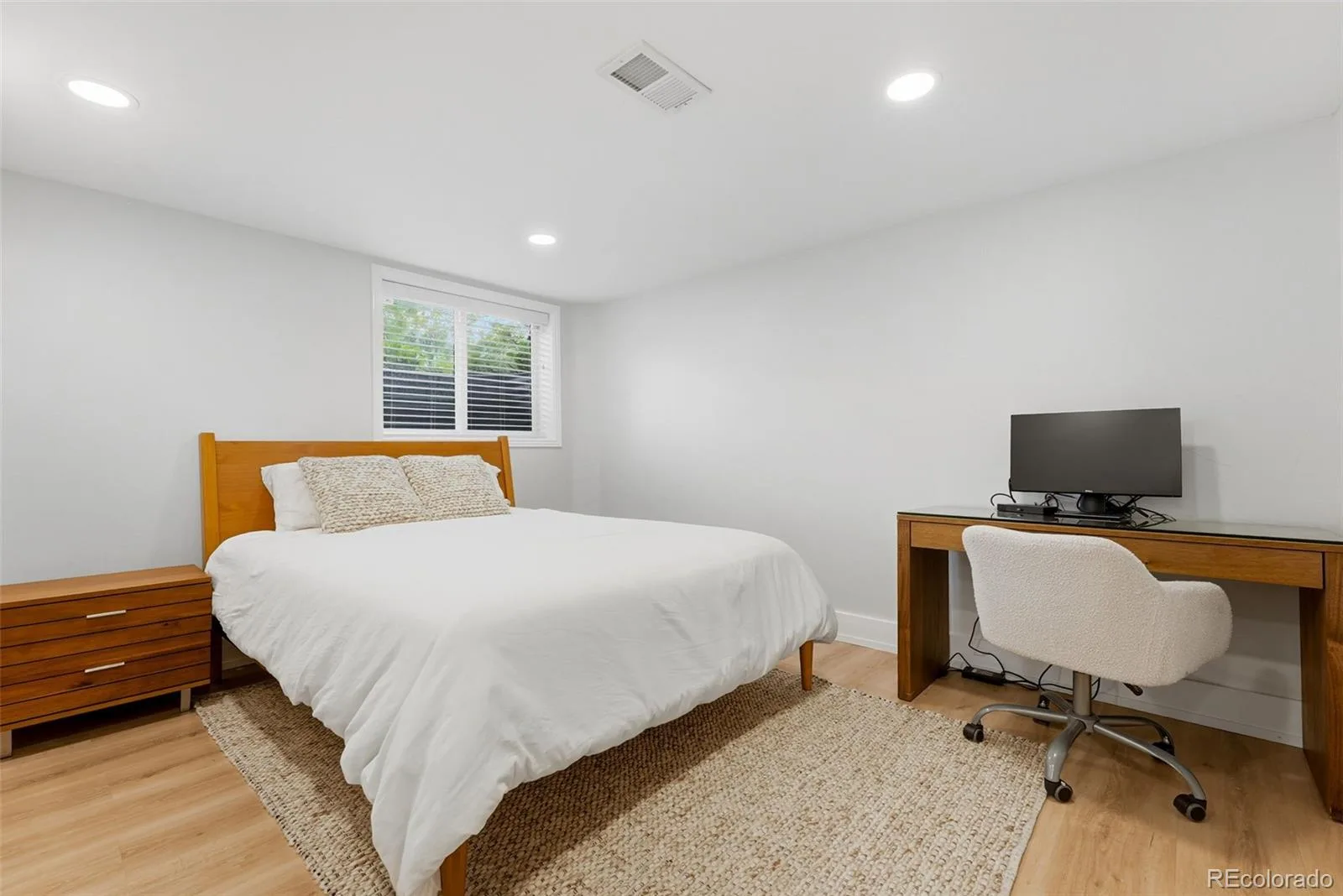 1121 S Cook Street Denver CO 80210 MLS #REC8576124 06112026171835 1600 32