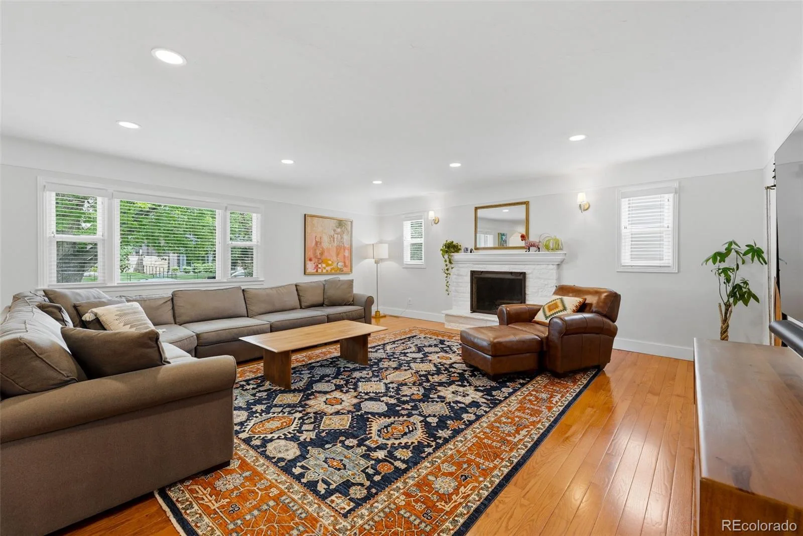 1121 S Cook Street Denver CO 80210 MLS #REC8576124 06112026171835 1600 5