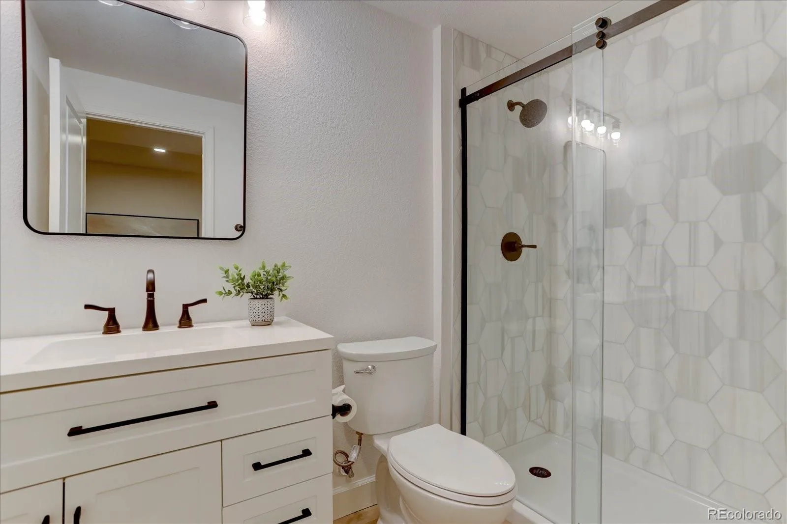 11279 E 25th Drive Aurora CO 80010 | MLS #REC8576876 08242026234512 1600 25