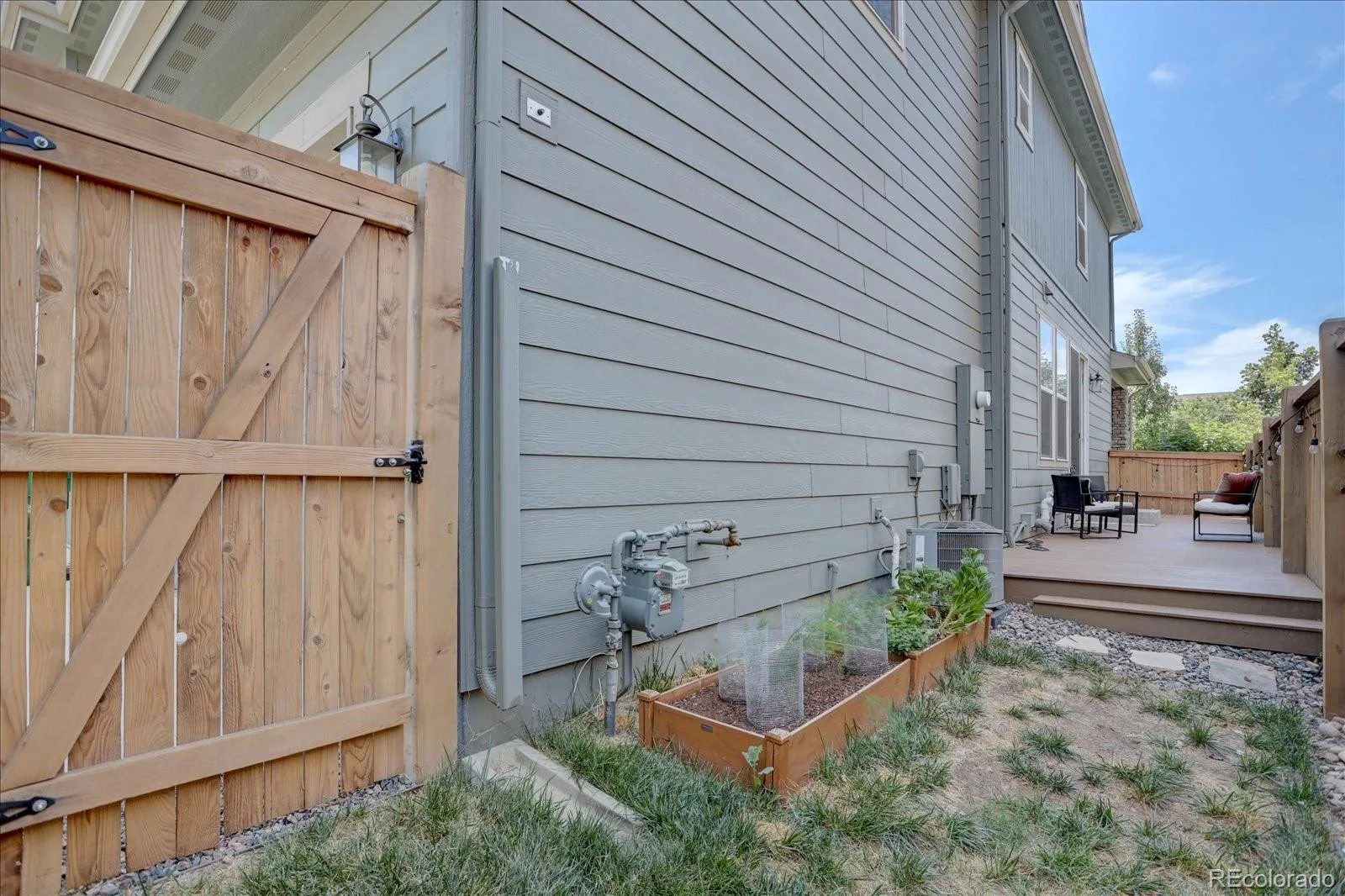 11279 E 25th Drive Aurora CO 80010 | MLS #REC8576876 08242026234512 1600 27