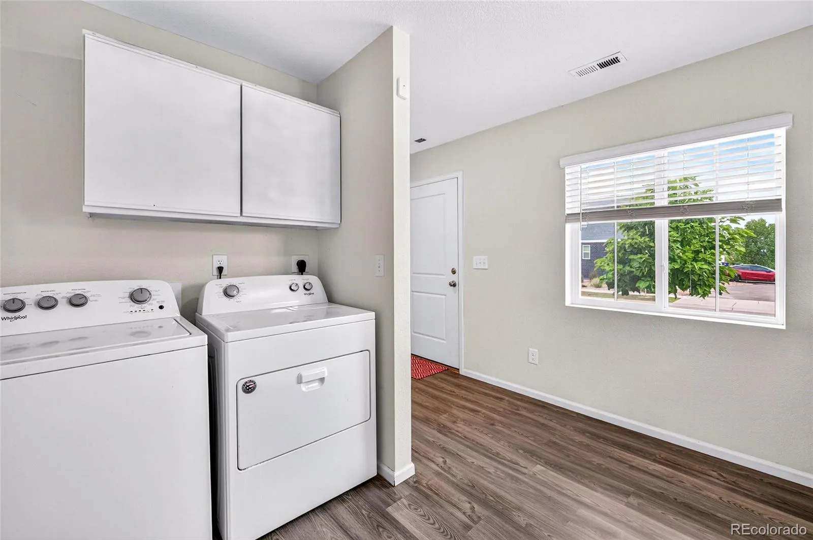 18592 E 54th Avenue Denver CO 80249 MLS #REC8577892 04202026164811 1600 3