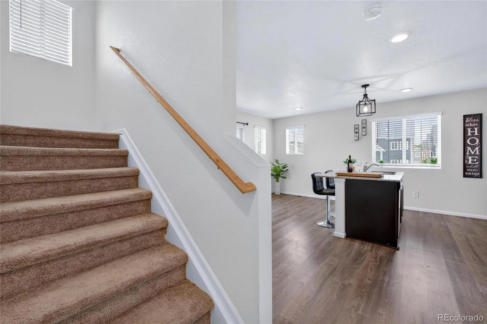 18592 E 54th Avenue Denver CO 80249 MLS #REC8577892 04202026164811 1600 4