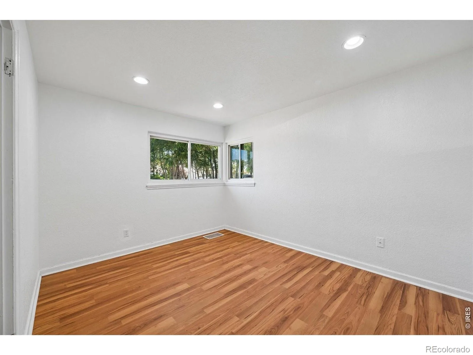 1325 Lima Street Aurora CO 80010 | MLS #REC8577956 09262026012432 1600 24