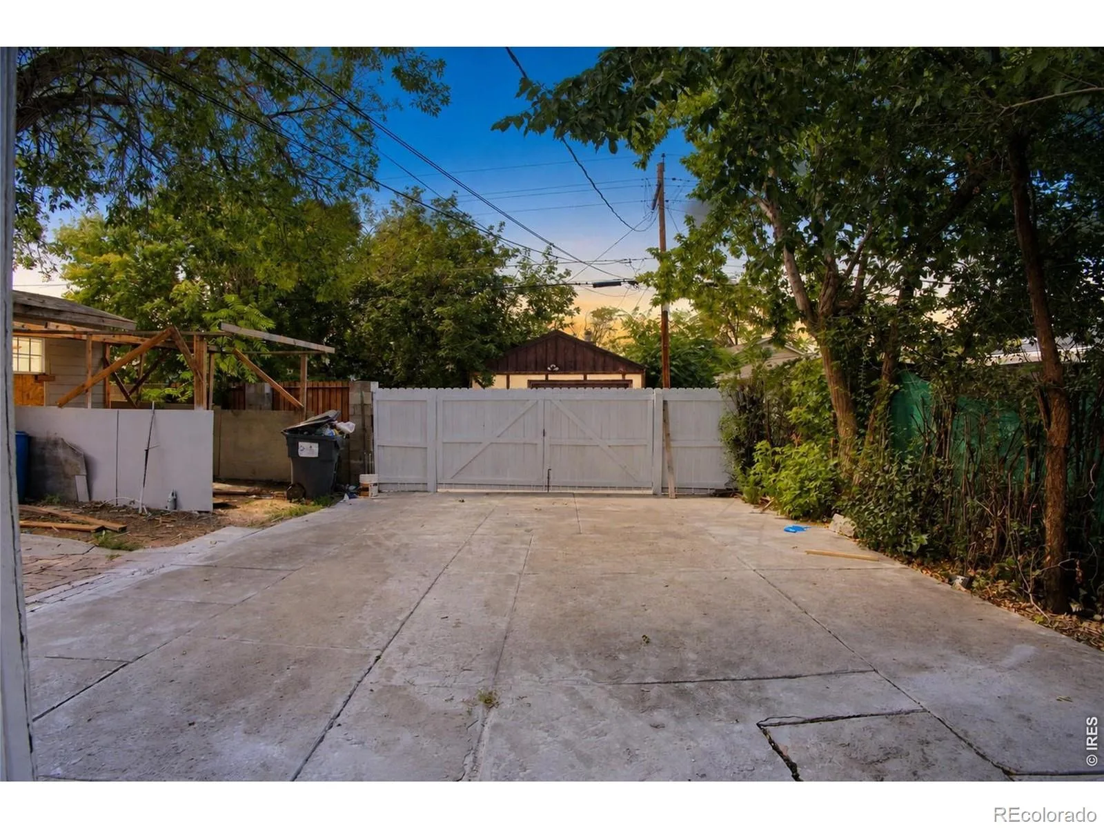 1325 Lima Street Aurora CO 80010 | MLS #REC8577956 09262026012432 1600 41