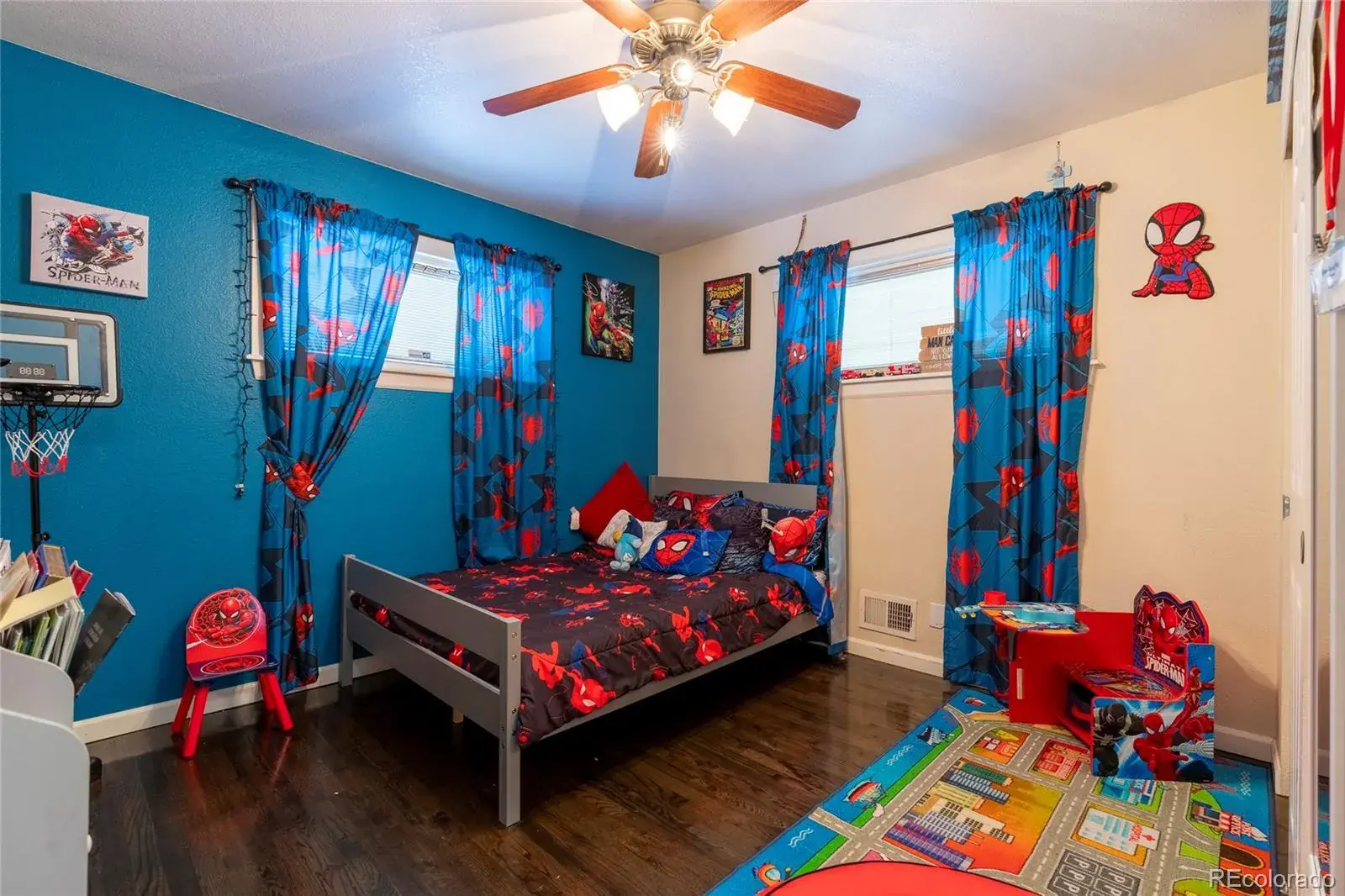 12112025180410 1600 13