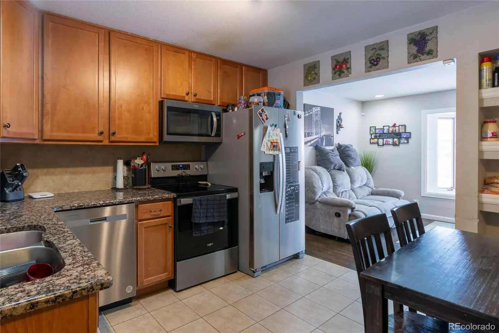 12112025180410 1600 8