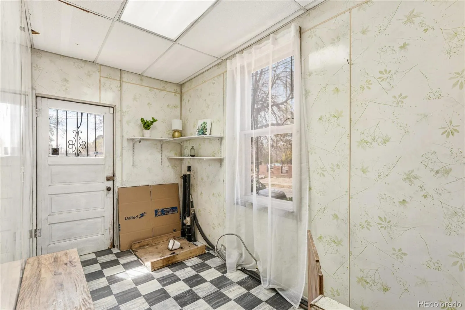 04092026010623 1600 22