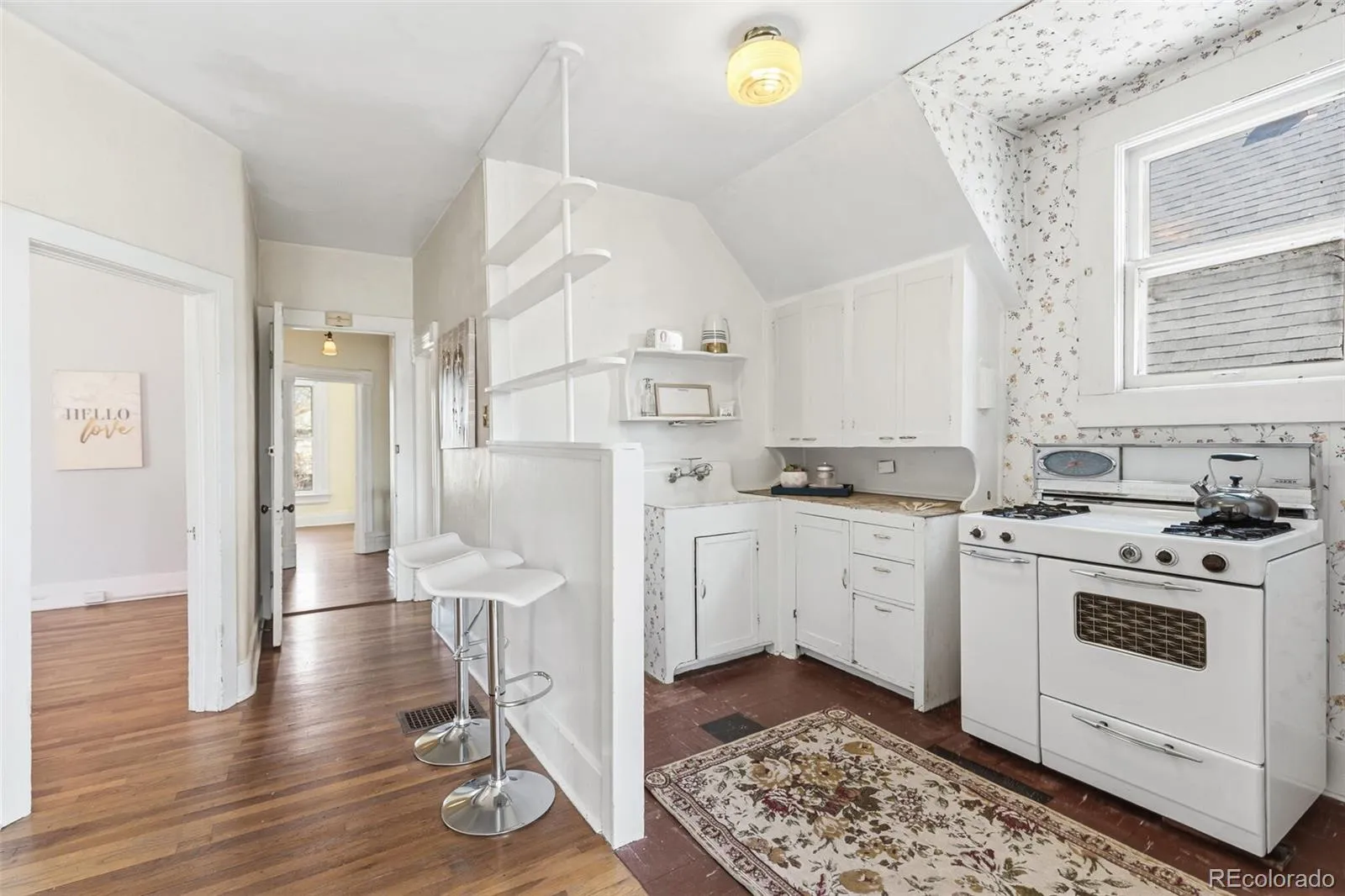 04092026010623 1600 27