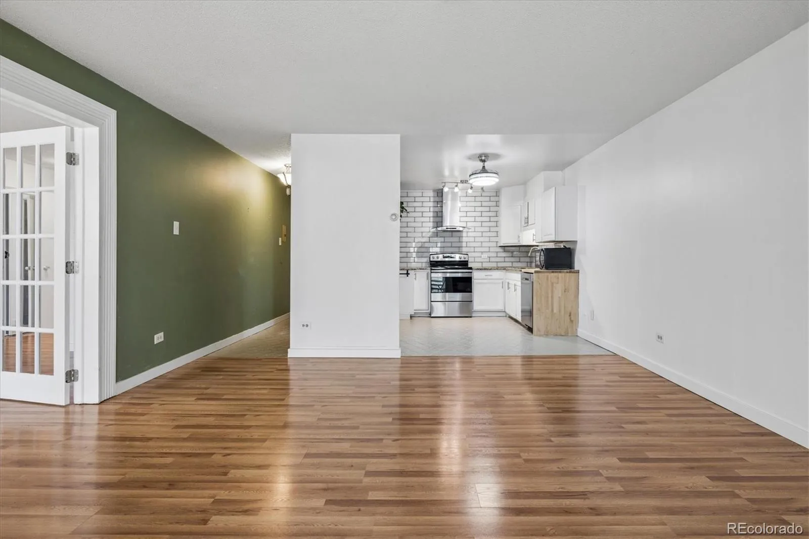 705 S Alton Way #6B Denver CO 80247 MLS #REC8582583 05132026210900 1600 8