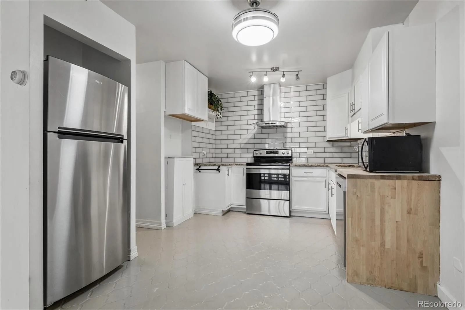 705 S Alton Way #6B Denver CO 80247 | MLS #REC8582583 10082026233013 1600 1
