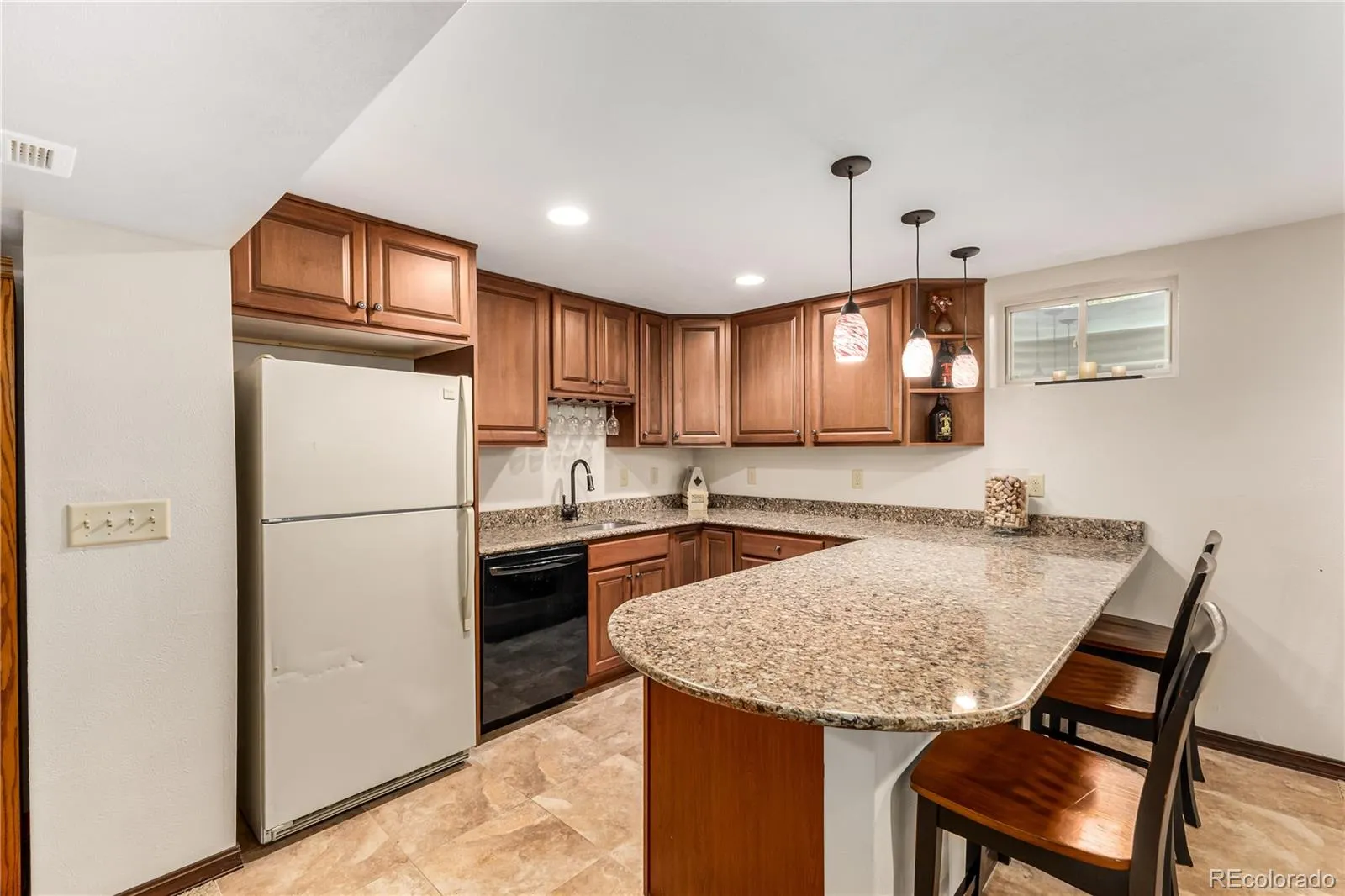 3141 S Evanston Way Aurora CO 80014 MLS #REC8584162 05212026185633 1600 15