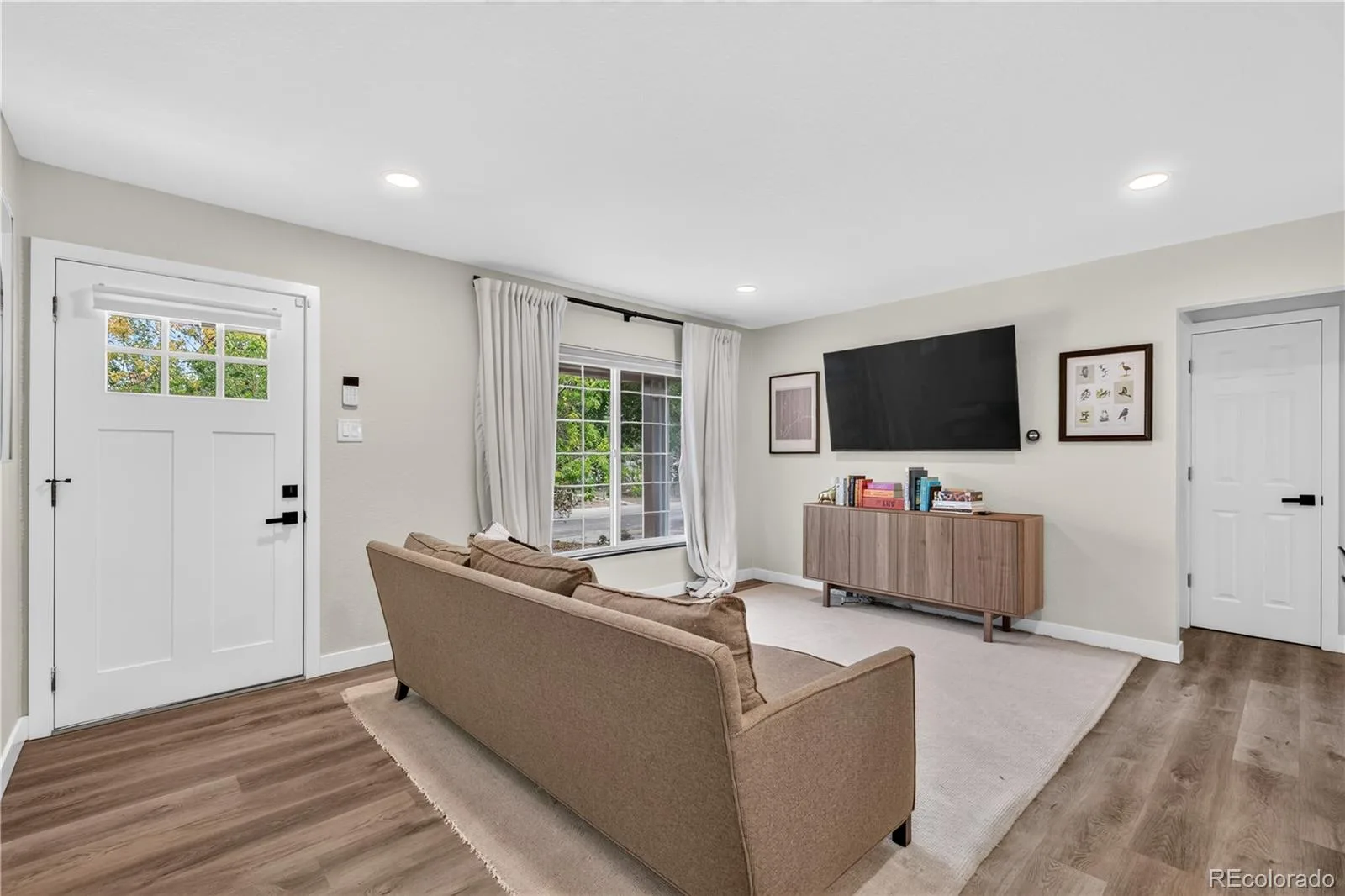 1167 Alton Street Aurora CO 80010 | MLS #REC8584583 10162026222844 1600 3