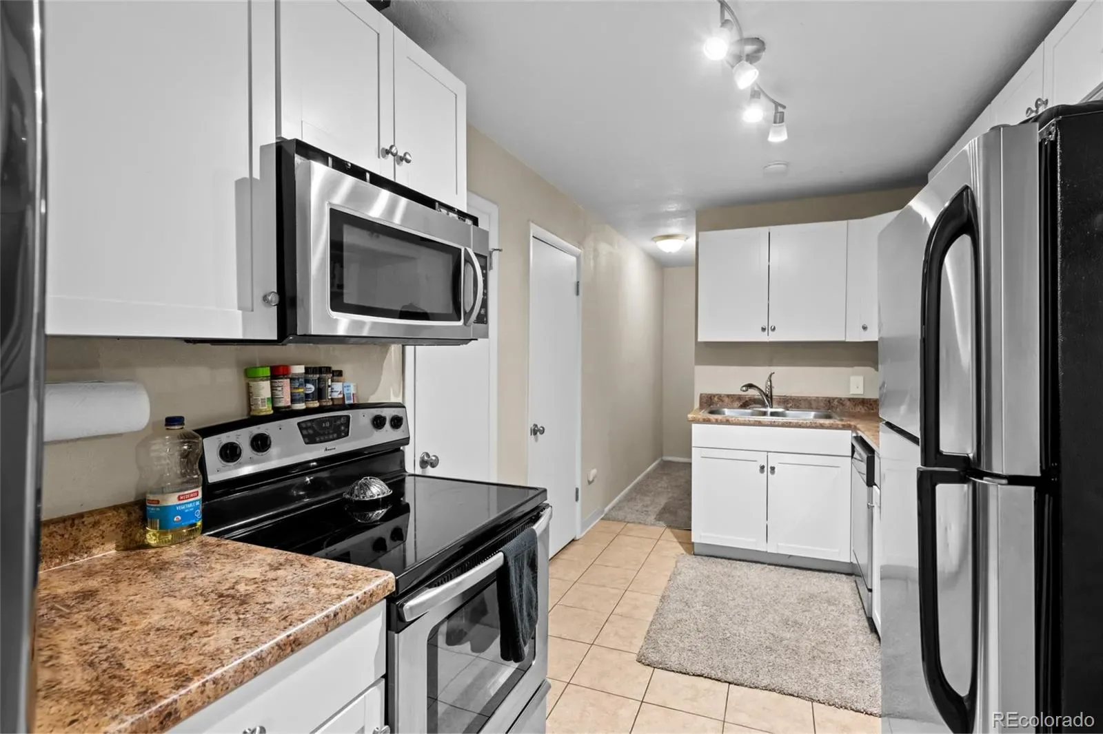 5997 Magnolia Street Commerce City CO 80022 | MLS #REC8586986 03132026184750 1600 23