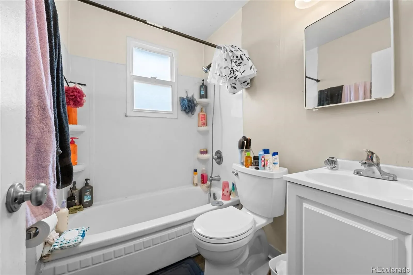 5997 Magnolia Street Commerce City CO 80022 | MLS #REC8586986 03132026184750 1600 31