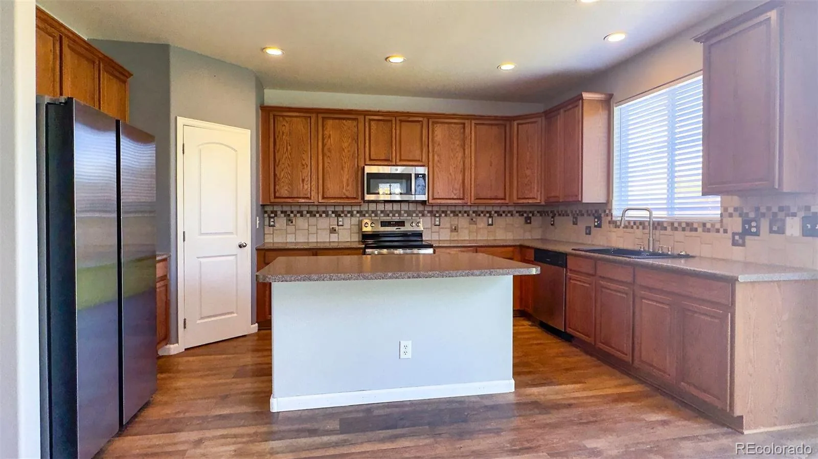 11303 Newport Street Thornton CO 80233 | MLS #REC8587357 08192026163349 1600 10
