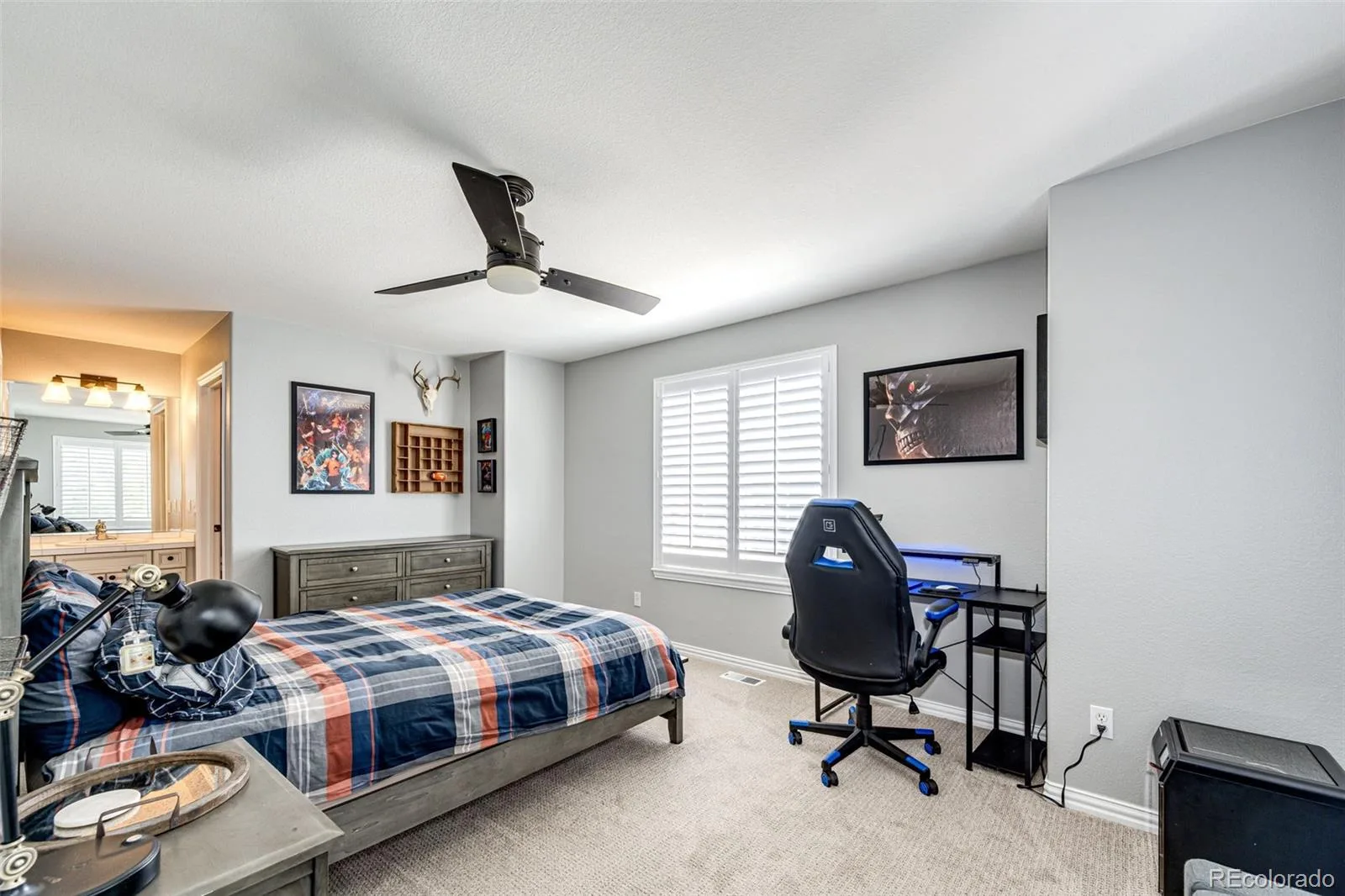 907 Greenridge Lane Castle Pines CO 80108 MLS #REC8588886 06052026032317 1600 32