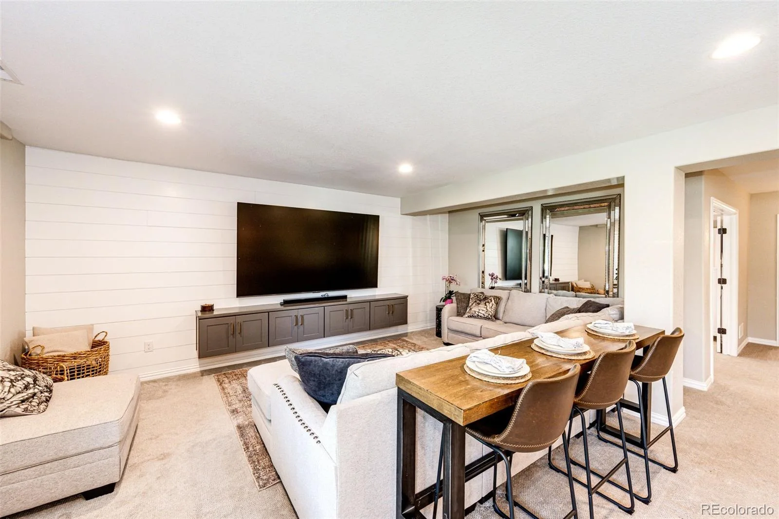 907 Greenridge Lane Castle Pines CO 80108 MLS #REC8588886 06052026032317 1600 35