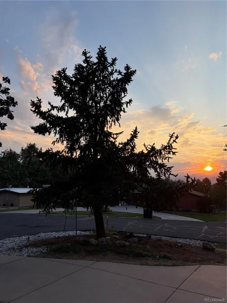 22 Rangeview Drive Wheat Ridge CO 80215 | MLS #REC8588927 08162026051026 800 35
