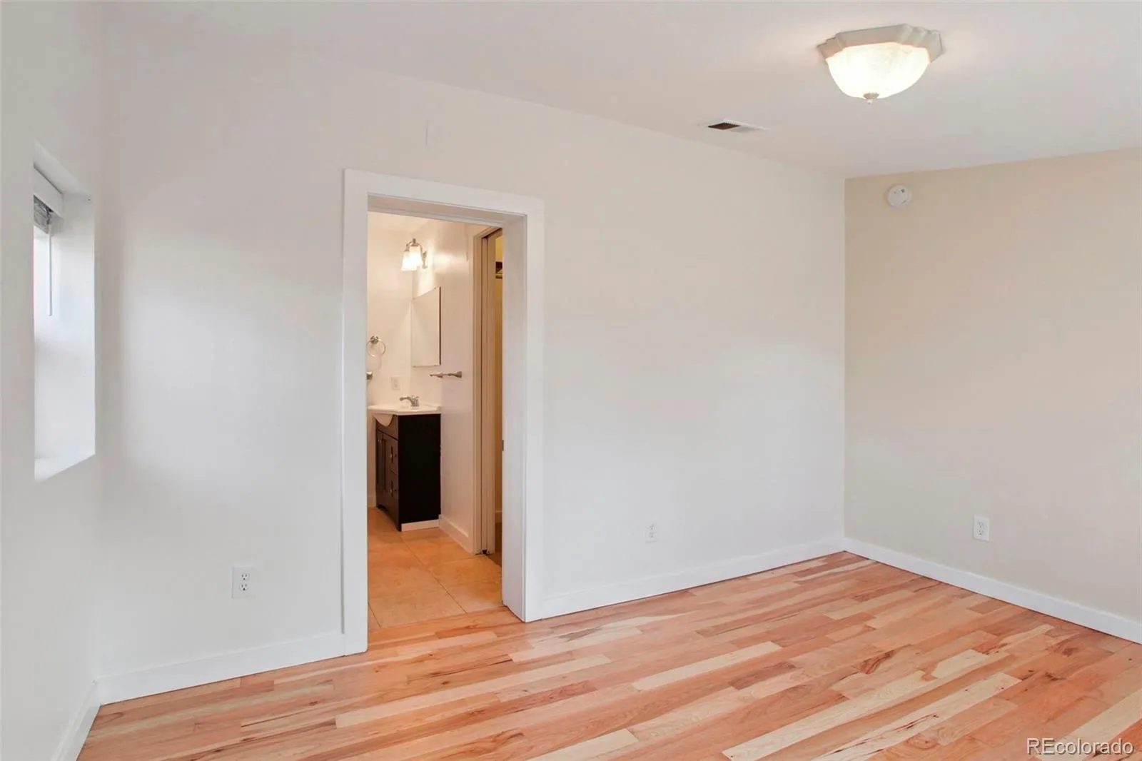 1661 Valentia Street Denver CO 80220 MLS #REC8589072 05132026210907 1600 21
