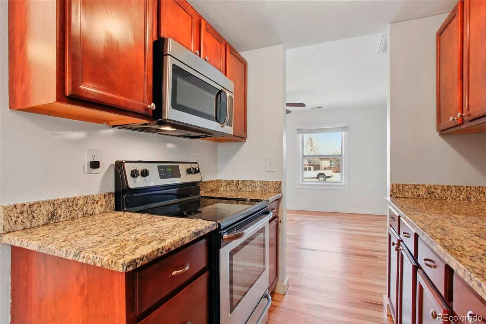 1661 Valentia Street Denver CO 80220 MLS #REC8589072 05132026210907 1600 3