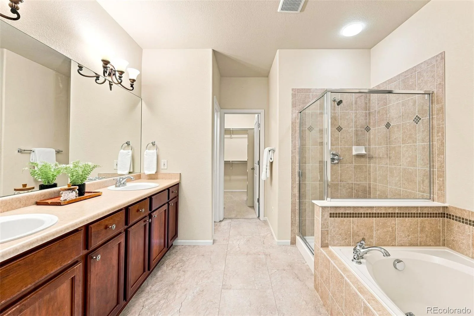 15307 W 66th Drive #B Arvada CO 80007 | MLS #REC8589403 08062026140939 1600 21