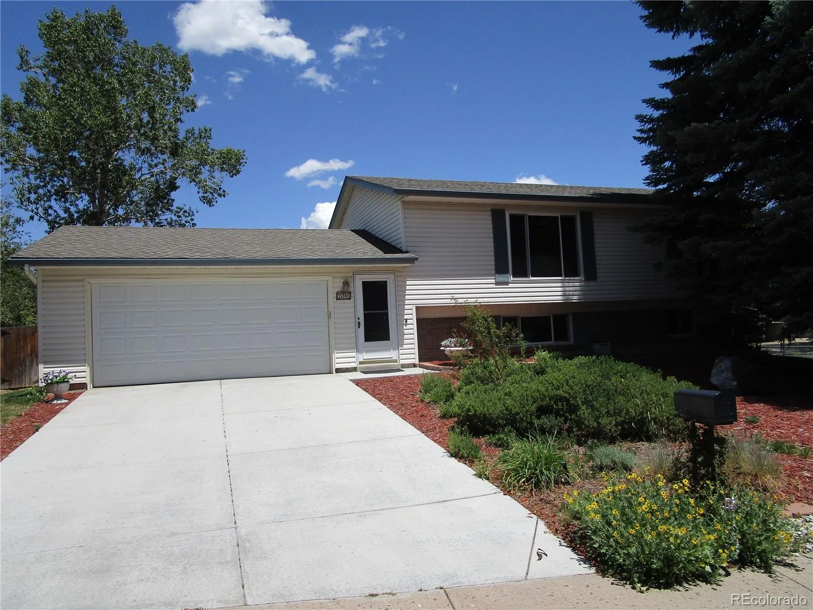 15389 E Iowa Place Aurora CO 80017 MLS #REC8591305 05312026043357 1600 1