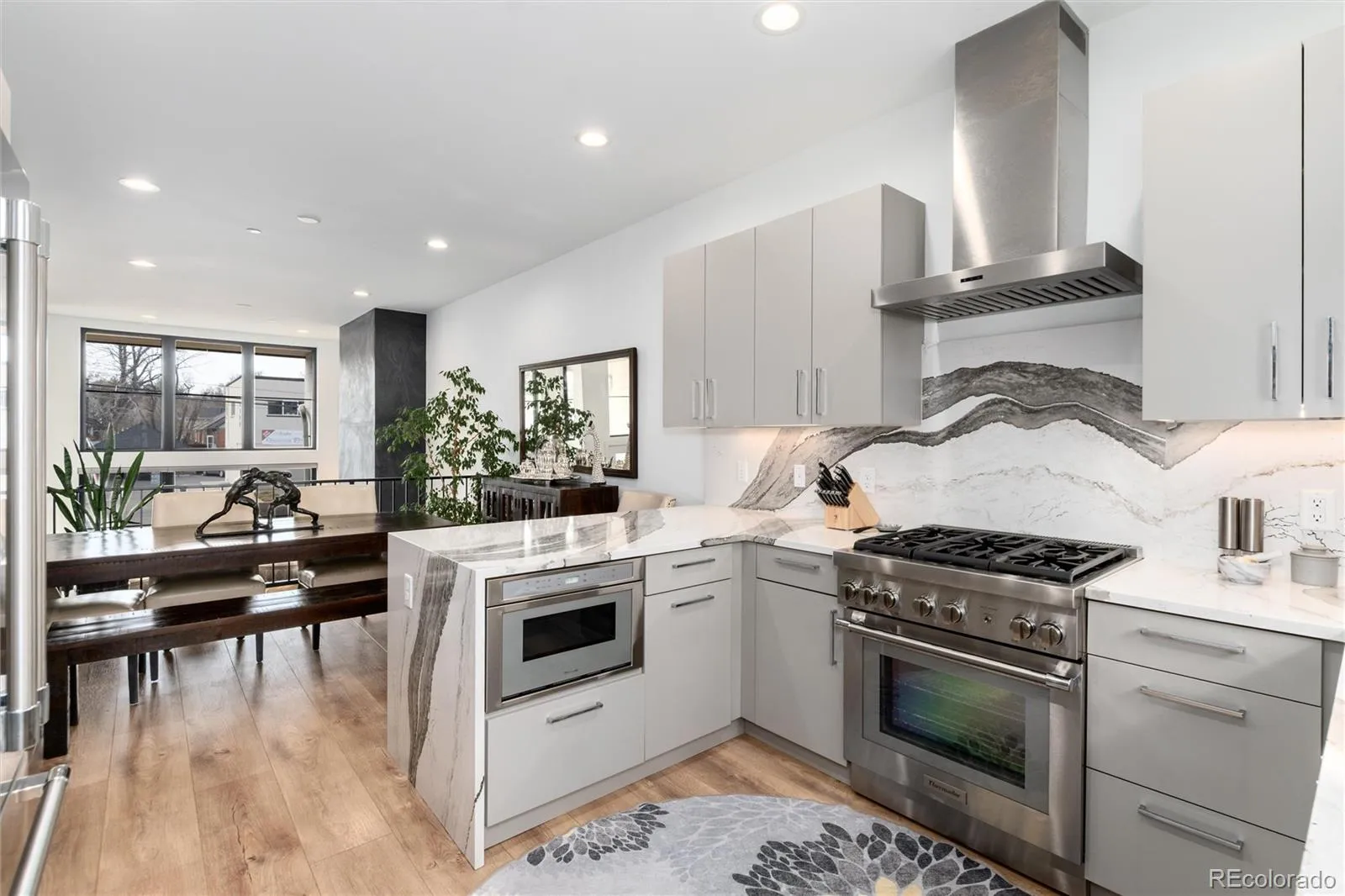 04102026222742 1600 11