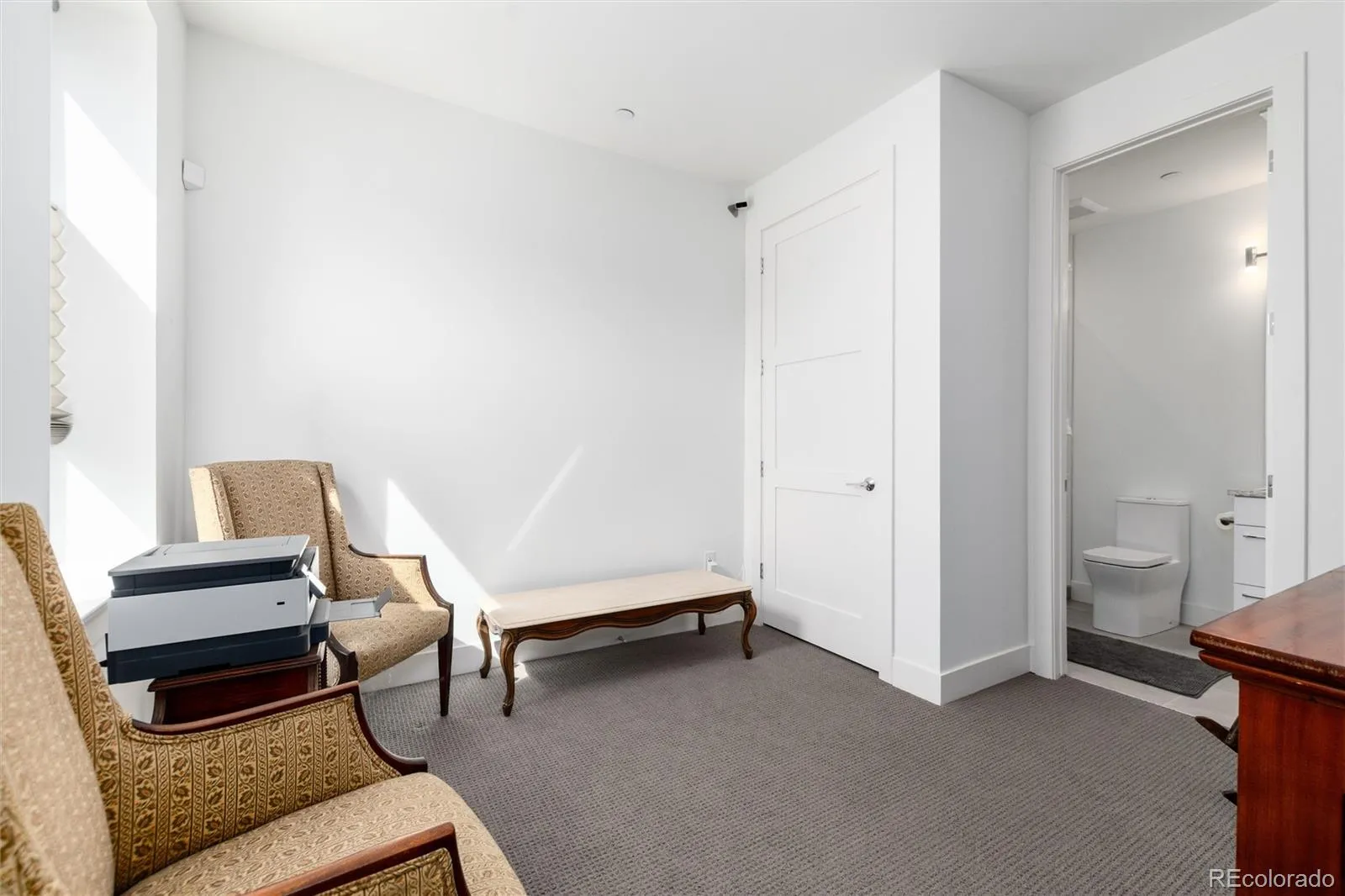 04102026222742 1600 17