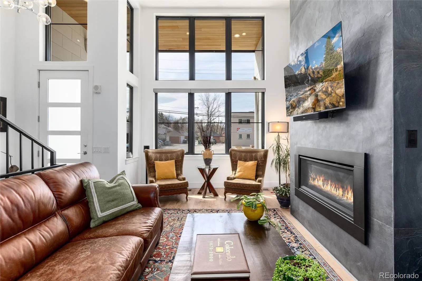 04102026222742 1600 3