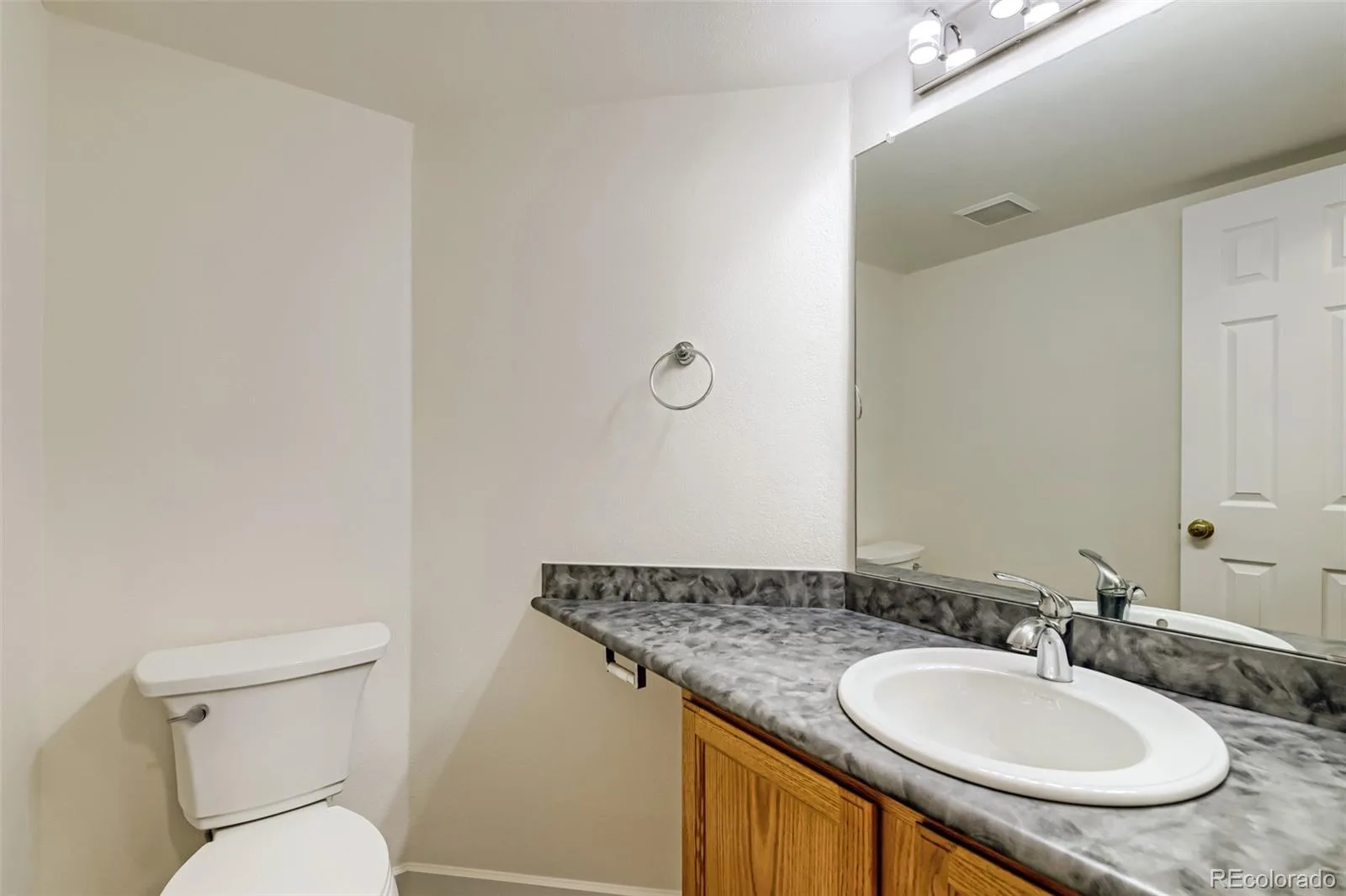 19024 E Chenango Circle Aurora CO 80015 | MLS #REC8592680 10172026234905 1600 14