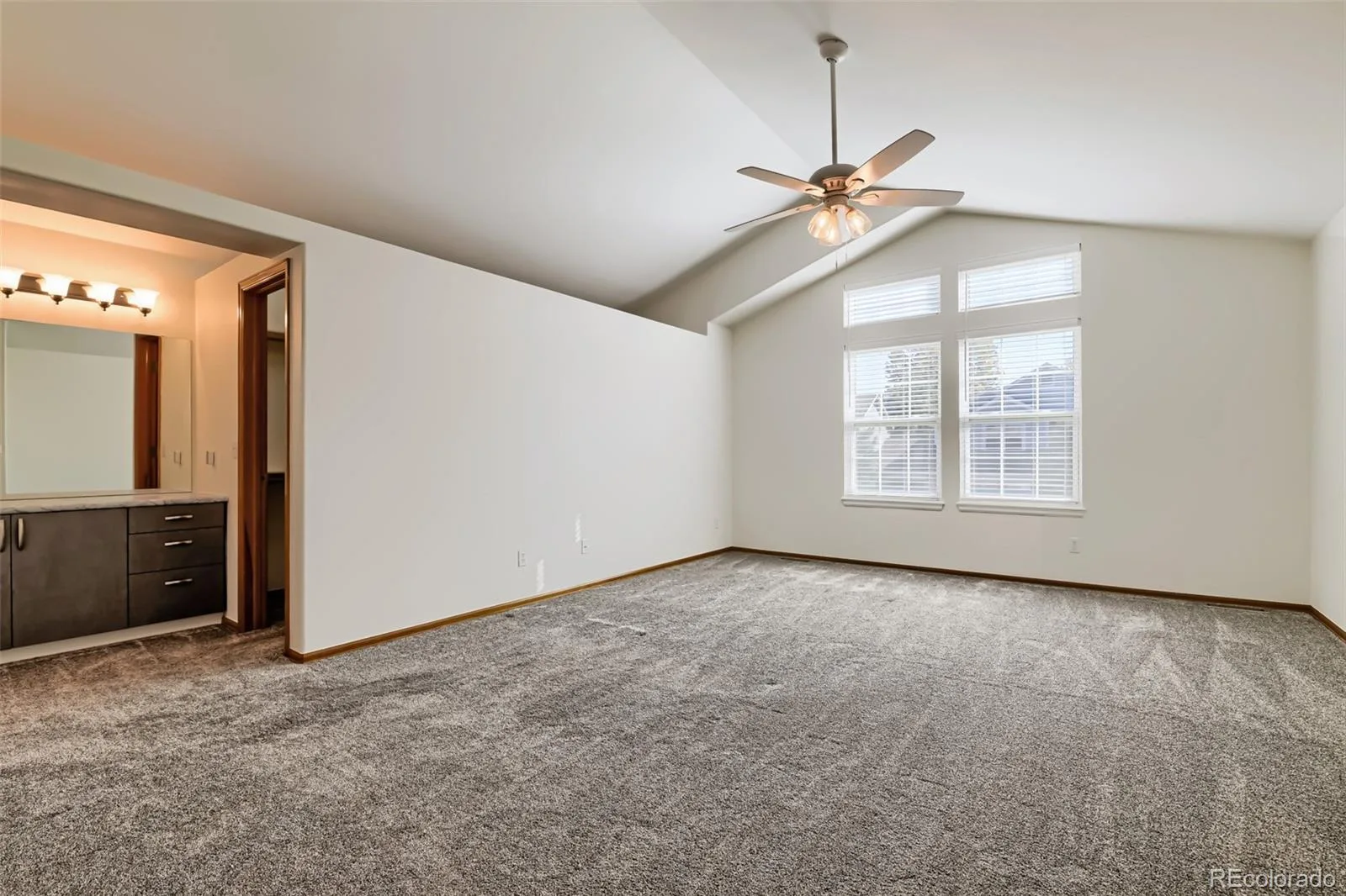19024 E Chenango Circle Aurora CO 80015 | MLS #REC8592680 10172026234905 1600 16