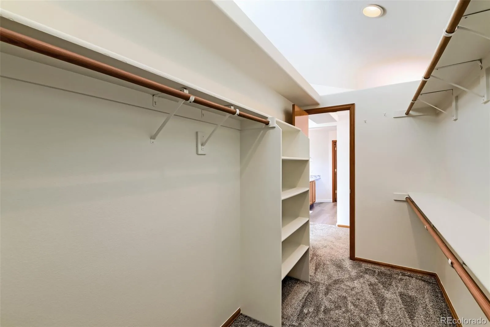 19024 E Chenango Circle Aurora CO 80015 | MLS #REC8592680 10172026234905 1600 21