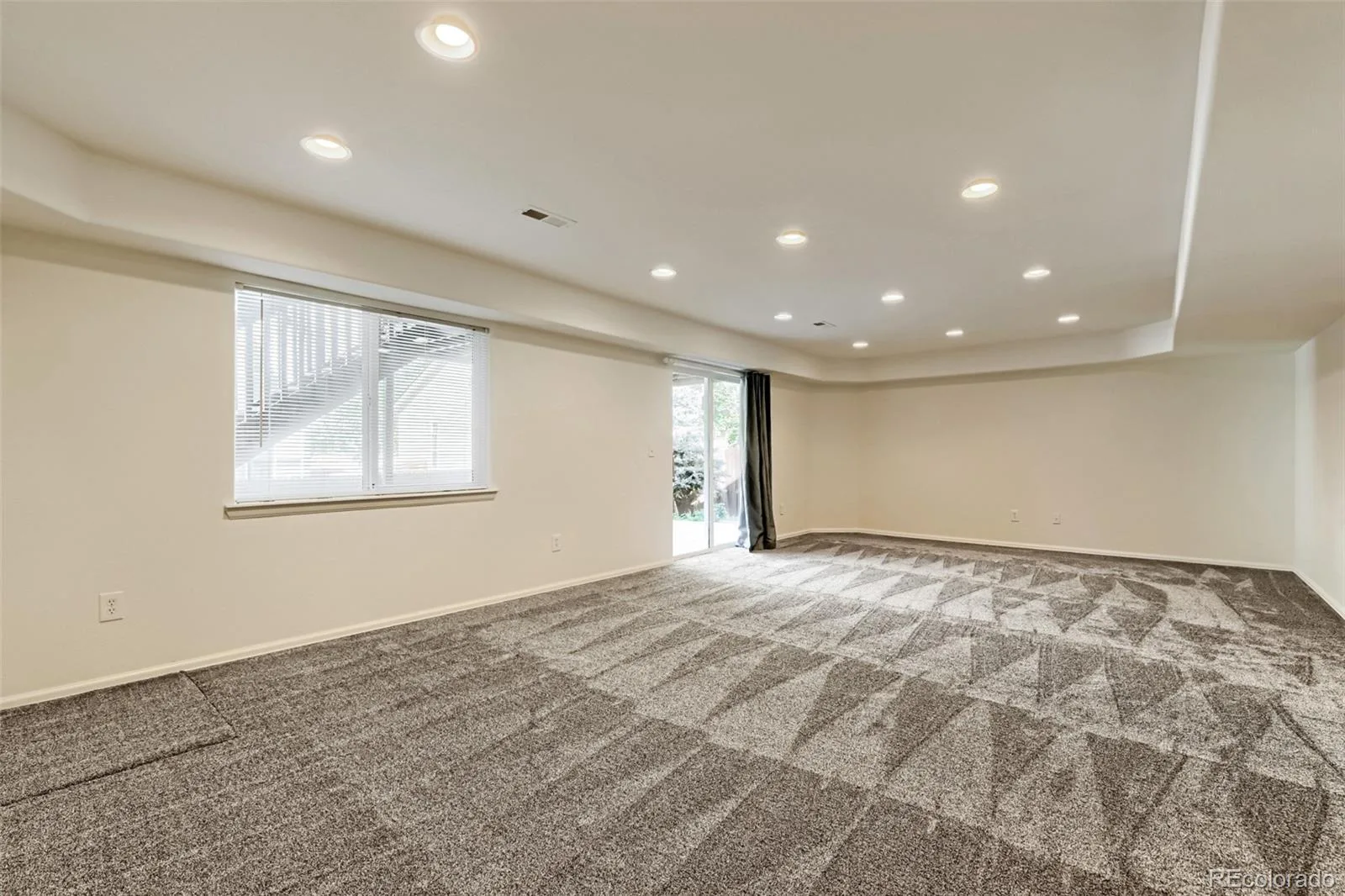 19024 E Chenango Circle Aurora CO 80015 | MLS #REC8592680 10172026234905 1600 26