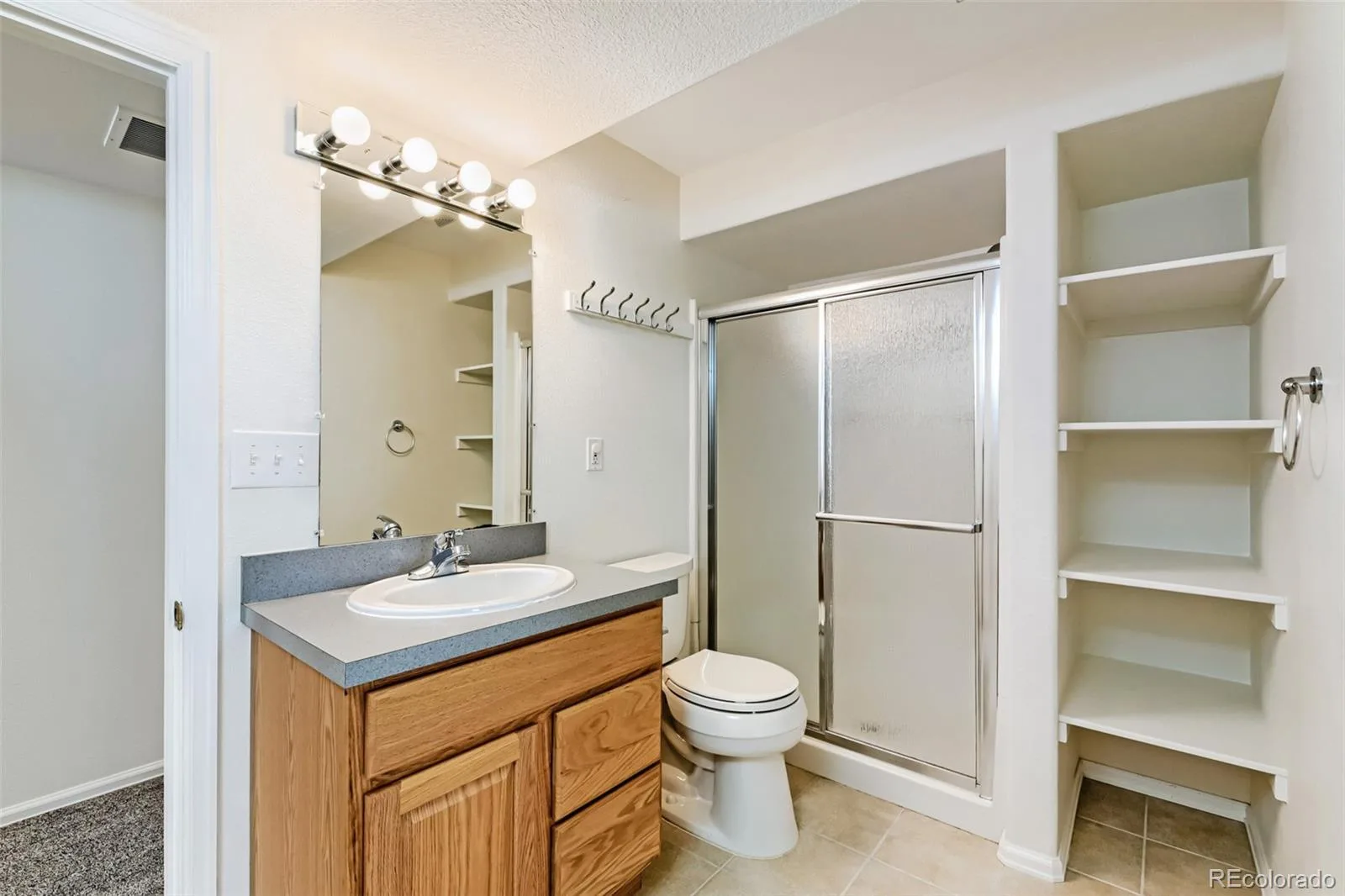 19024 E Chenango Circle Aurora CO 80015 | MLS #REC8592680 10172026234905 1600 30
