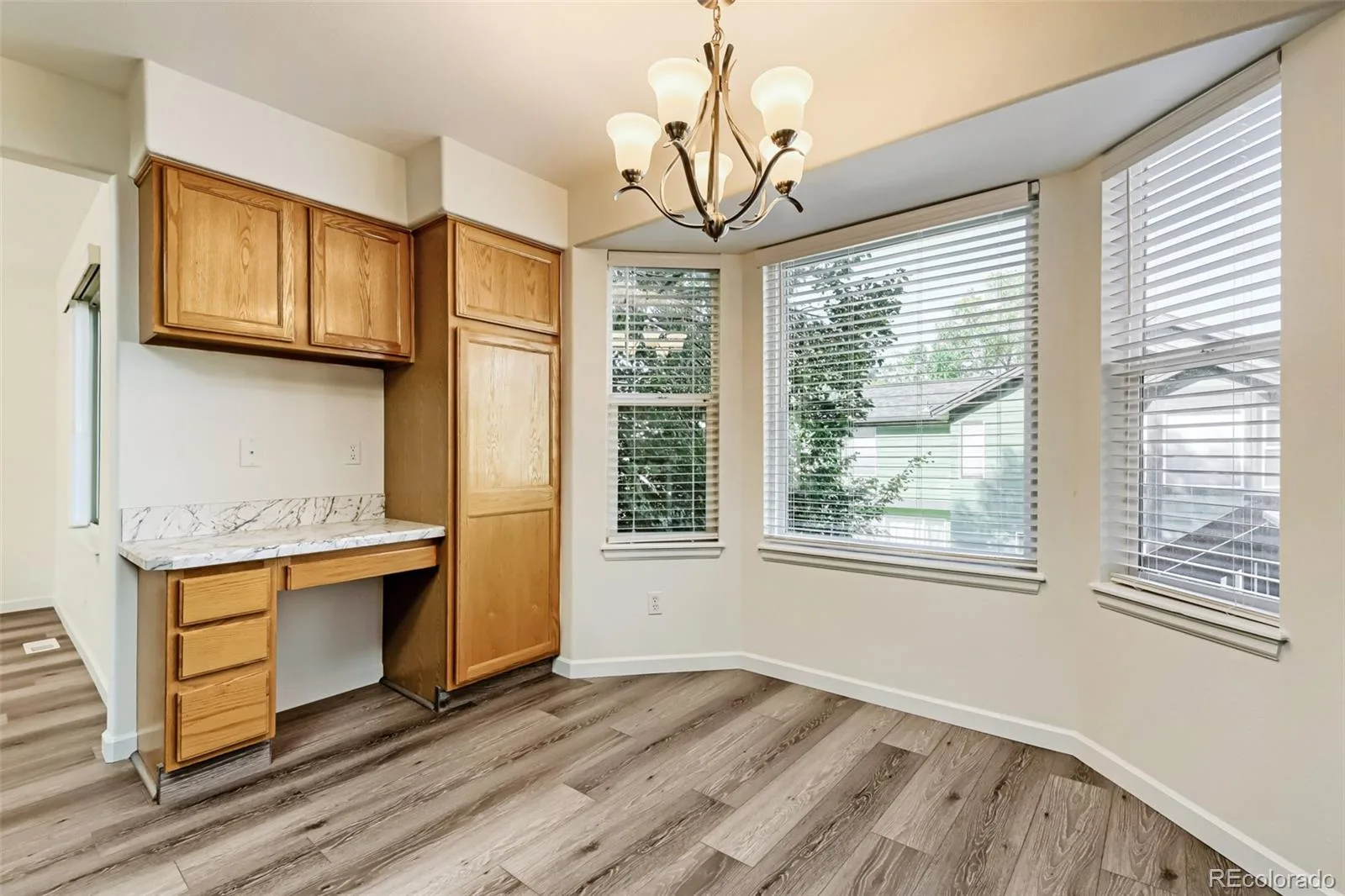 19024 E Chenango Circle Aurora CO 80015 | MLS #REC8592680 10172026234905 1600 8