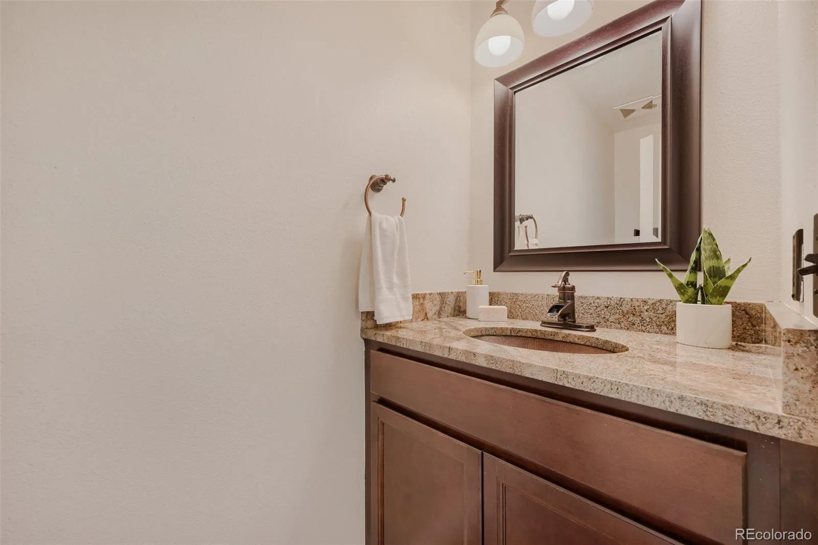 8625 Garland Court Arvada CO 80005 MLS #REC8592739 06182026052032 1600 21