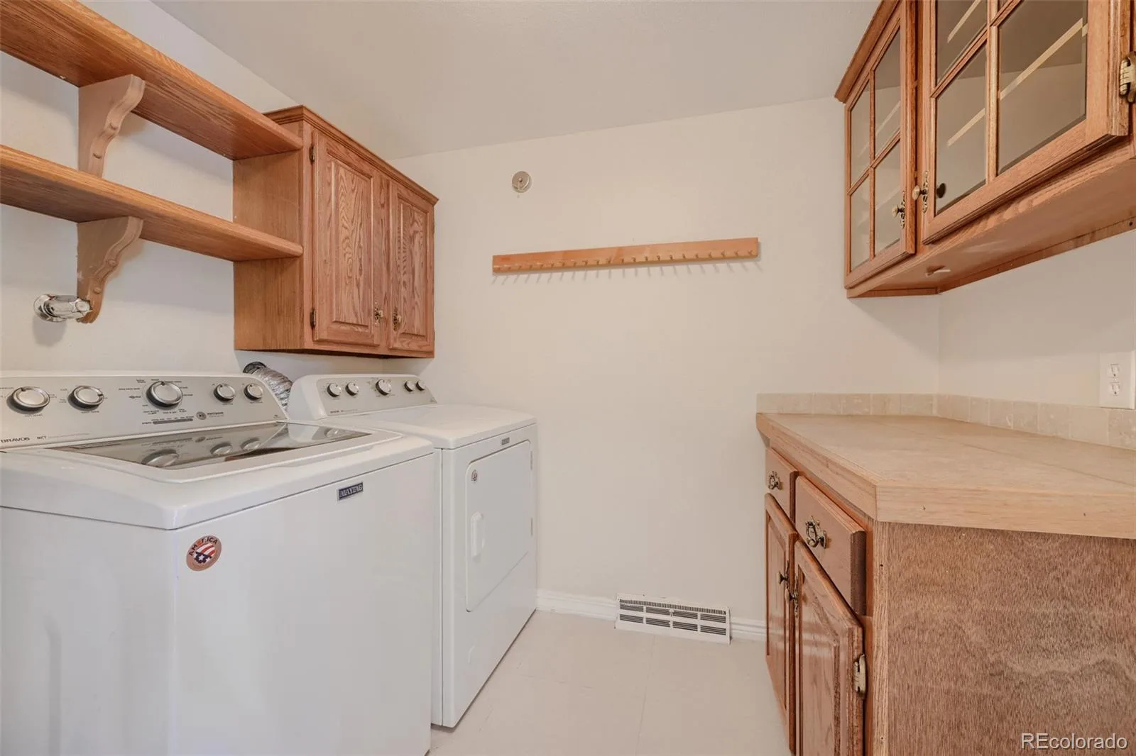 8625 Garland Court Arvada CO 80005 MLS #REC8592739 06182026052032 1600 23