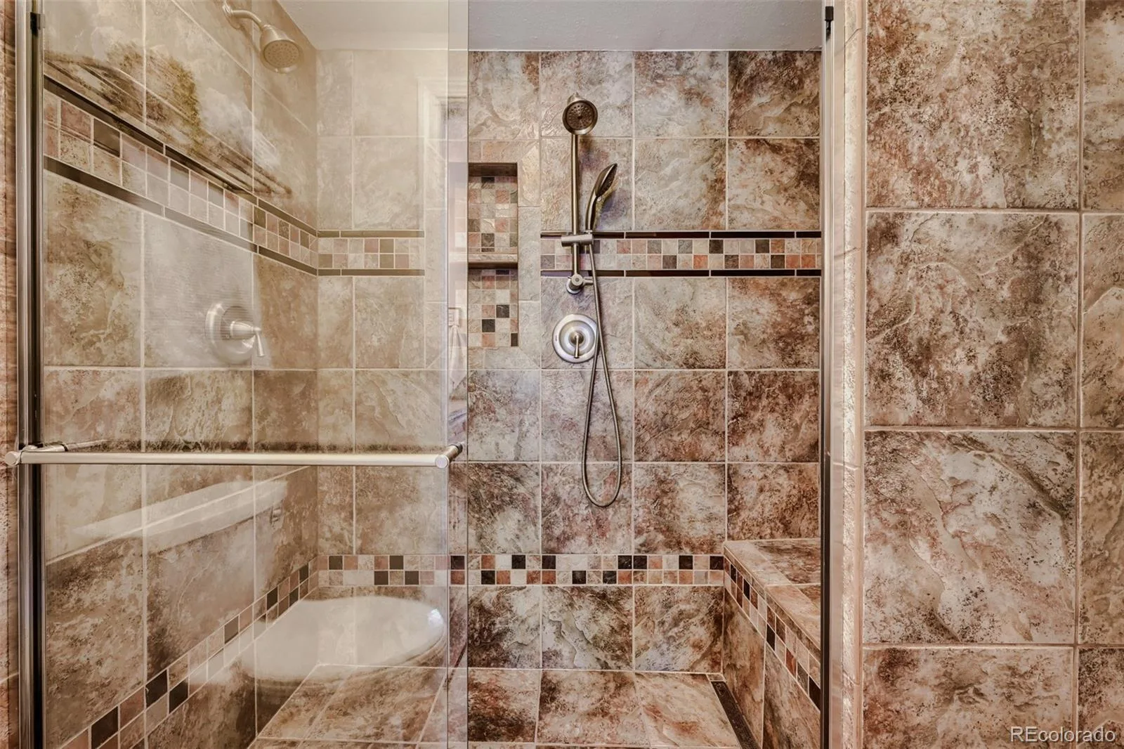 8625 Garland Court Arvada CO 80005 MLS #REC8592739 06182026052032 1600 30