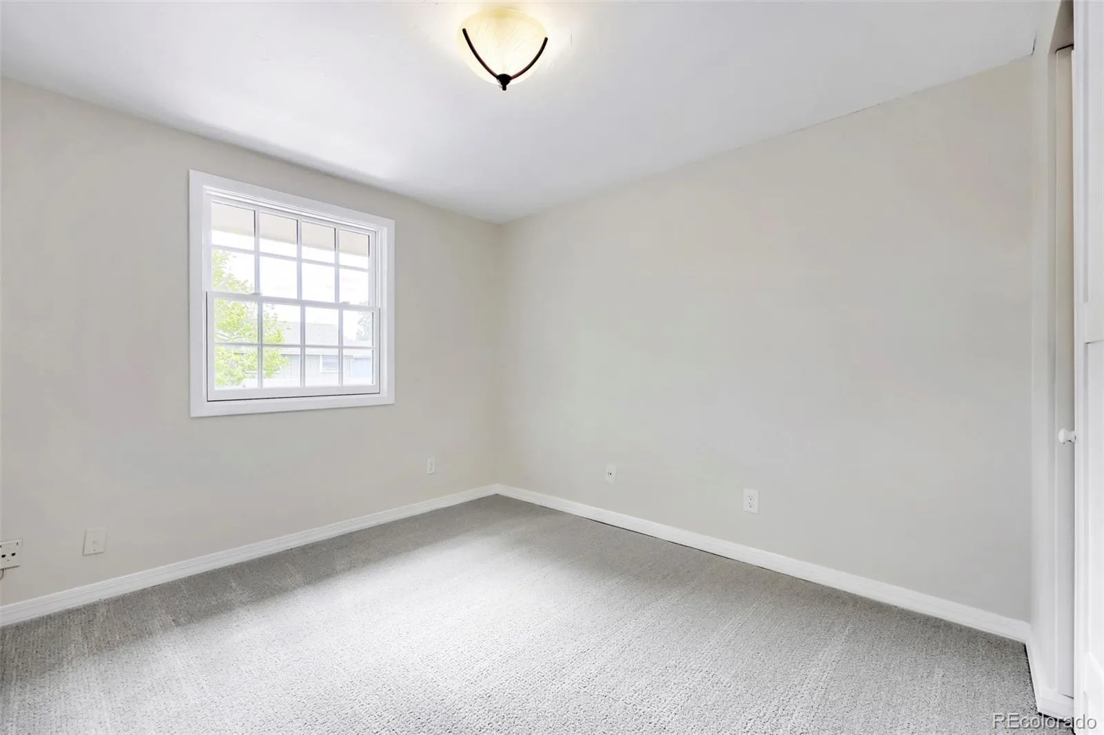 8625 Garland Court Arvada CO 80005 MLS #REC8592739 06182026052032 1600 31