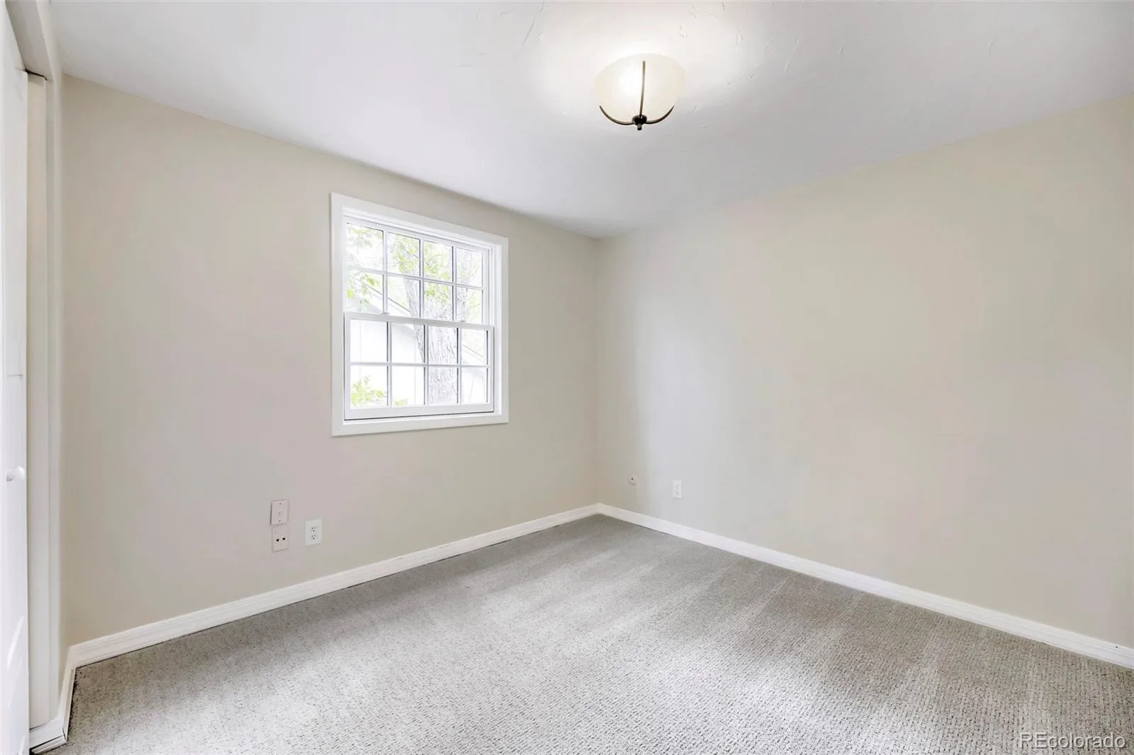 8625 Garland Court Arvada CO 80005 MLS #REC8592739 06182026052032 1600 33
