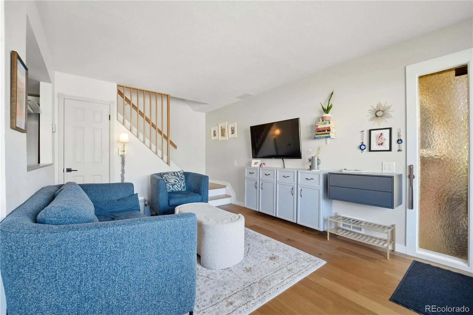 10082026203132 1600 3